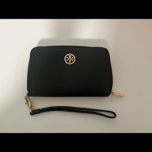 Tory Burch - Wristlet